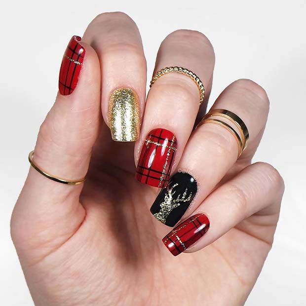 71 Christmas Nail Art Designs & Ideas for 2019 | Page 5 of 7 | StayGlam -   12 holiday Nails plaid ideas