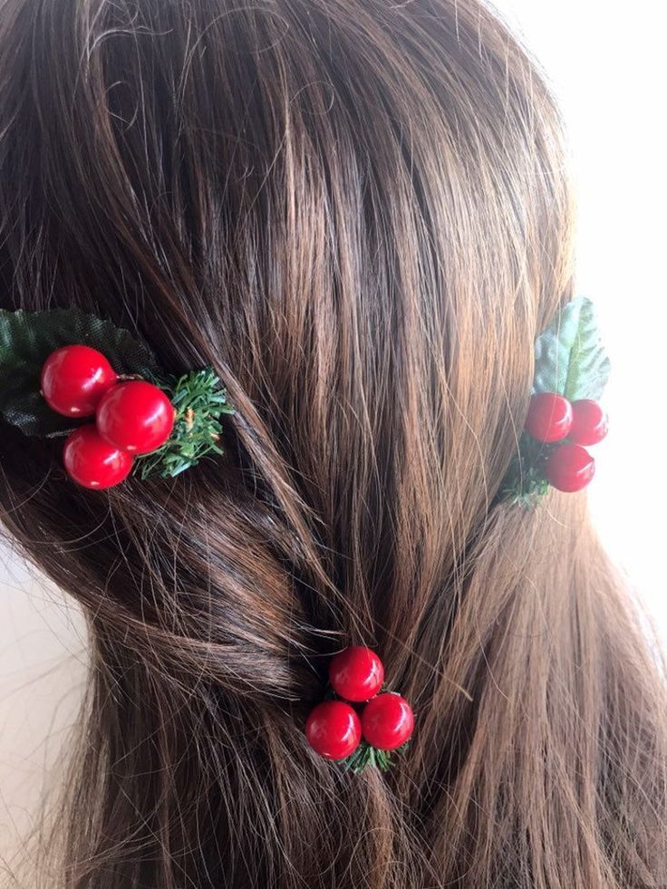 Holiday Hair Clips, Christmas clips, Hair Accessories, winter wedding, bridesmaids, berries hair cli -   14 holiday Hairstyles colour ideas
