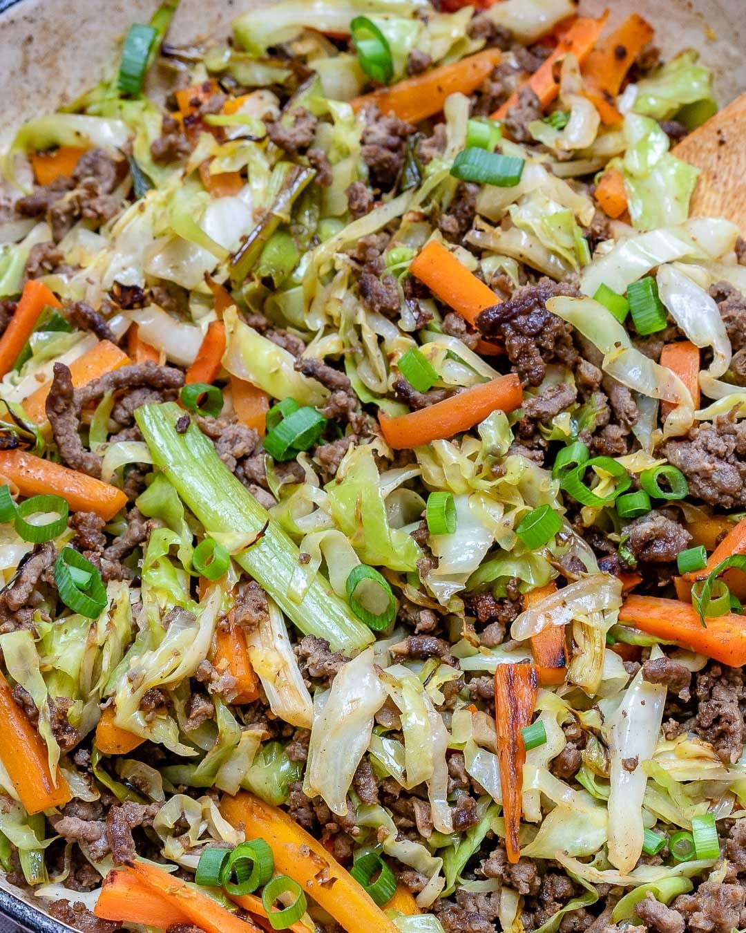 This HEALTHY Unstuffed Beef Egg Roll Stir Fry is Clean Eating... -   15 healthy recipes Beef cleanses ideas