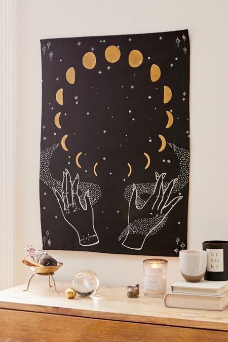 Cosmic Hand Tapestry -   15 room decor Indie photo walls ideas