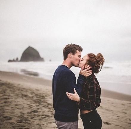 18 Ideas For Wedding Couple Beach Kiss -   15 wedding Couple kiss ideas