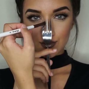 15 Holiday Beauty Hacks Every Girl Must Know - Society19 -   17 makeup Contour nose ideas