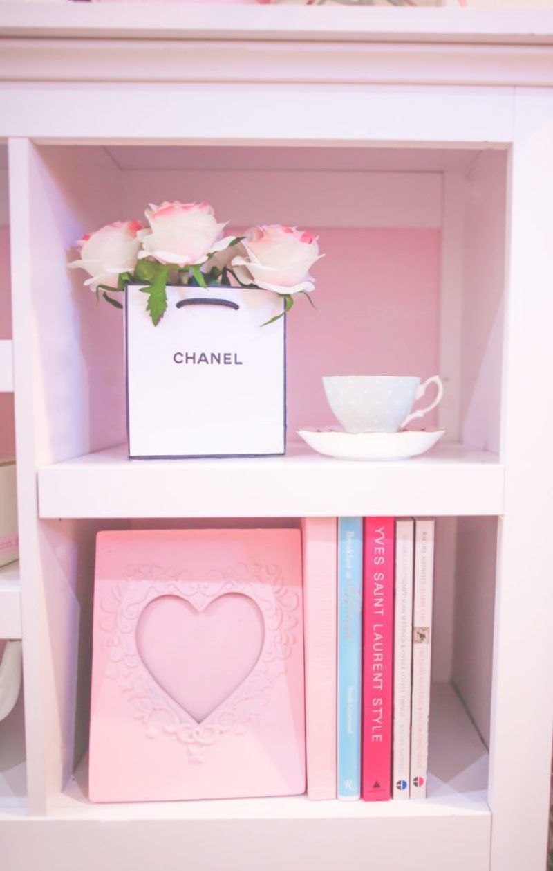 The Most Girly & Pink Decor For A Feminine Home -   13 room decor Girly candles ideas