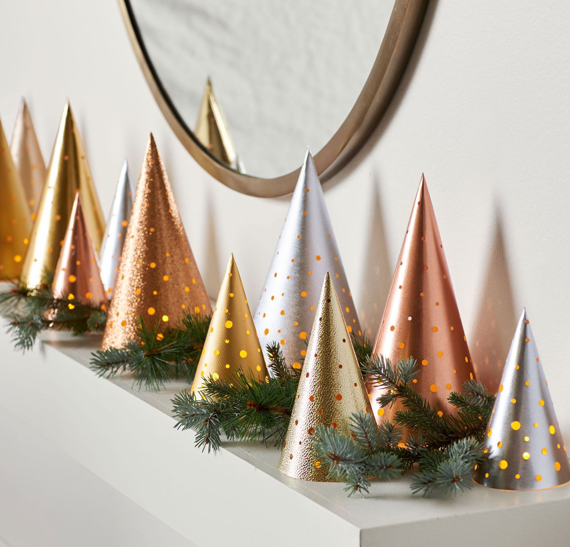 6 Sparkling DIY Holiday Decorations -   15 holiday DIY templates ideas