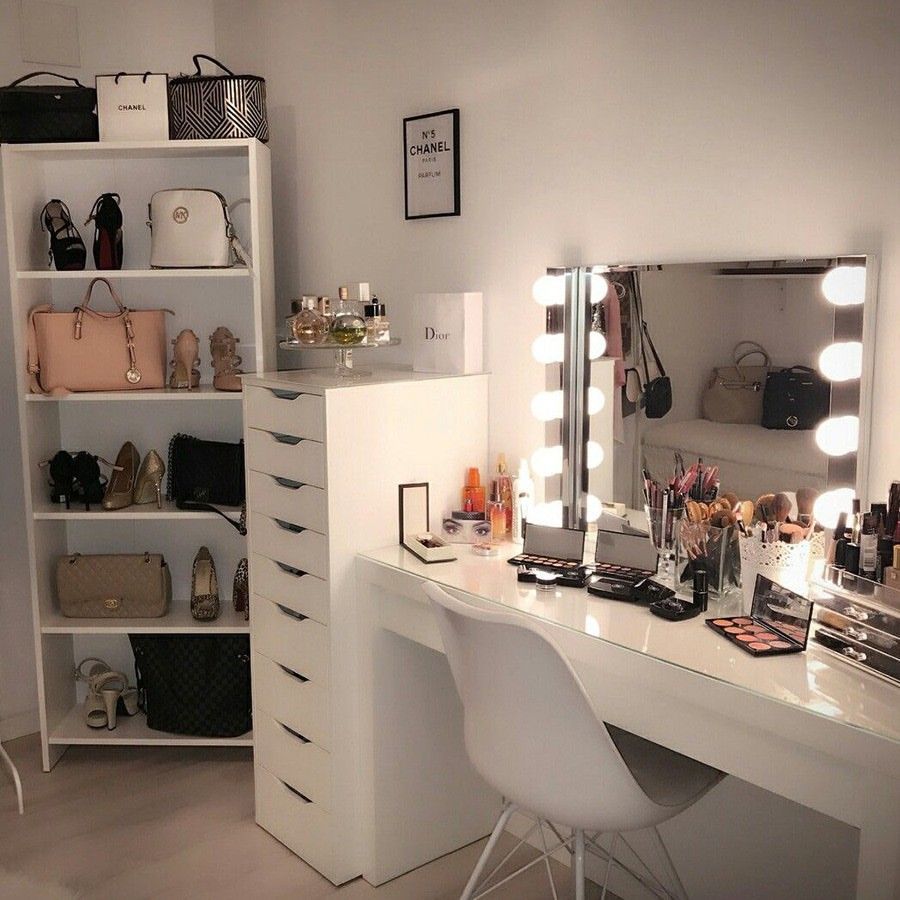 30+ Clever Ways to Use Small Space for Dressing Table with mirror -   15 makeup Table ideas