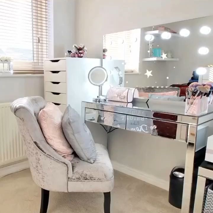Nicole Hollywood Mirror | Illuminated Make Up Mirror With lights around it -   15 makeup Table ideas
