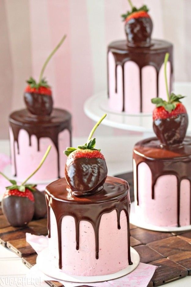 17 Super Cute Mini Cakes You'll Want To Make This Valentine's Day -   16 valentines cake ideas