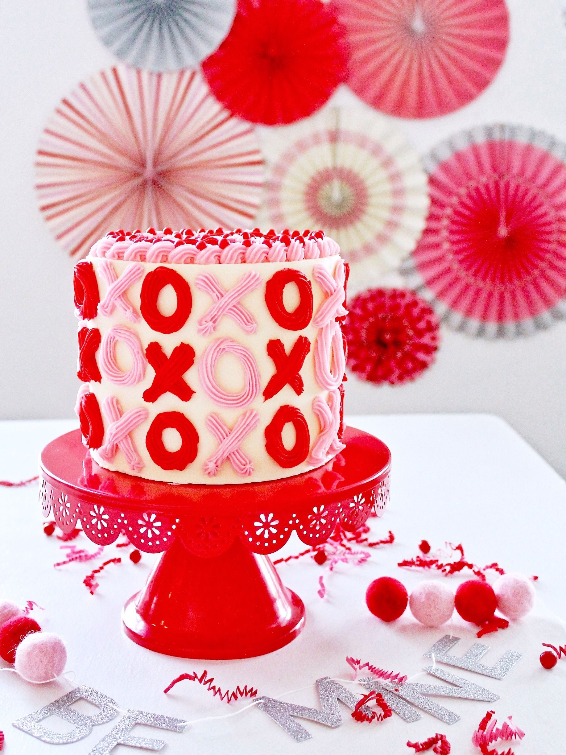 Cake by Courtney: 7 Cute and Easy Valentine's Cake Ideas -   16 valentines cake ideas