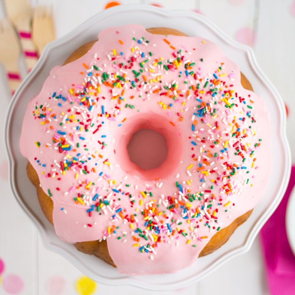 Pink Donut Bundt Cake - Lulu the Baker -   17 cake Bundt parties ideas