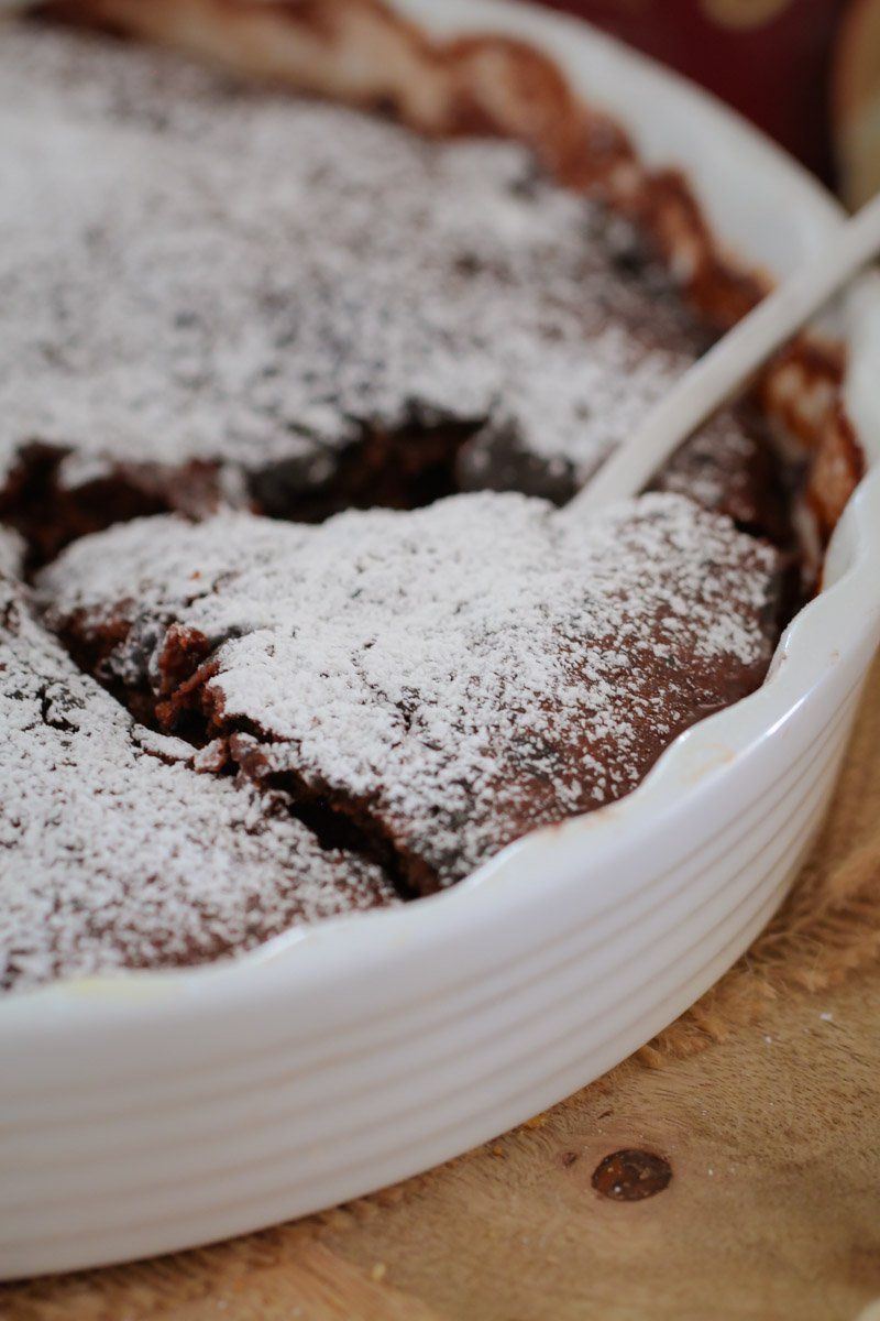 Old Fashioned Chocolate Self-Saucing Pudding | Winter Dessert - Bake Play Smile -   17 desserts Winter pudding cake ideas