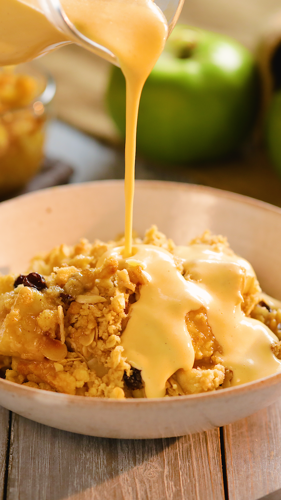 The Best Ever Apple Crumble with Homemade Custard -   17 desserts Winter pudding cake ideas