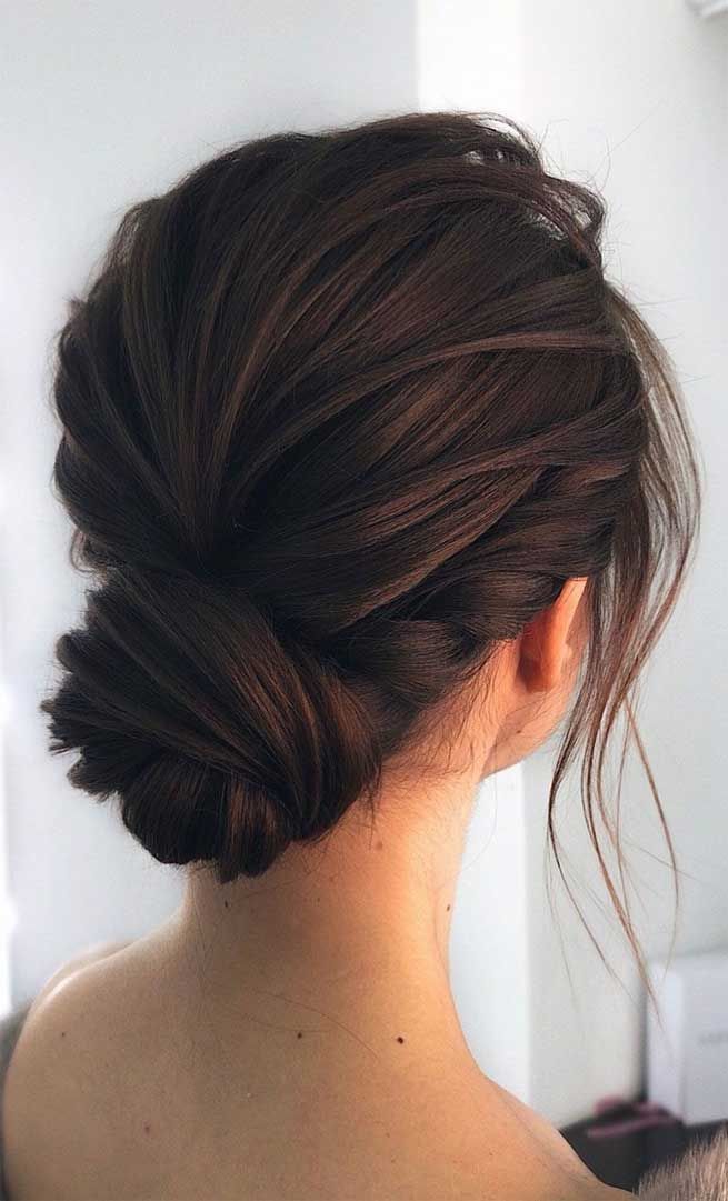 Gorgeous & Super-Chic Hairstyle That's Breathtaking -   17 hairstyles Long bun ideas