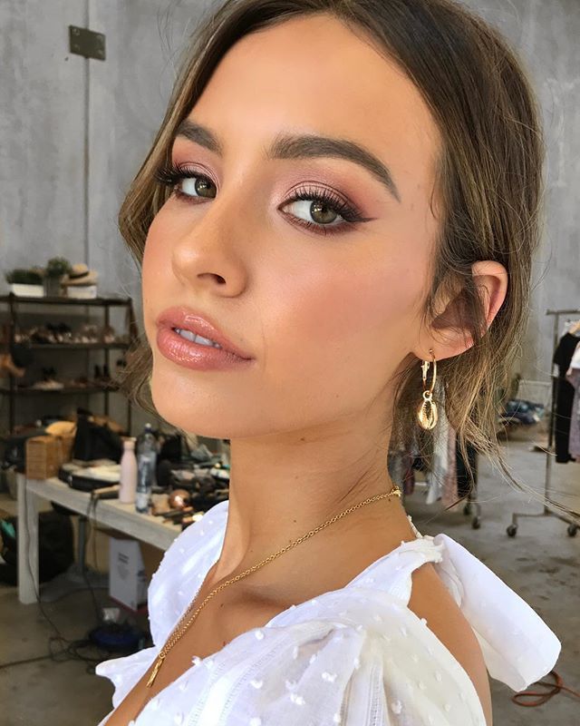 Emma Chen on Instagram: “WANT TO SEE ME RECREATE THIS MAKEUP ? link in my bio to watch my online workshop where I will be also doing a few quick textured upstylesвњЁ…” -   17 makeup Wedding matte ideas