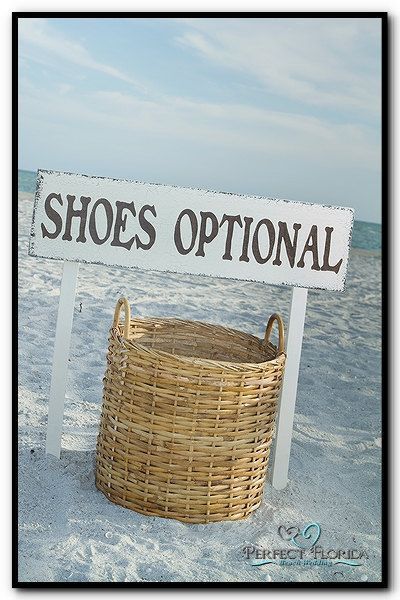 SHOES OPTIONAL - Signes de mariage de plage - INCLUDES 2 enjeux de hauteur 32 x 8 1/2 -   18 wedding Beach bar ideas