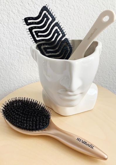 How to Clean a Hairbrush and Why You Should Do It More Often -   13 brush up hairstyles Women ideas