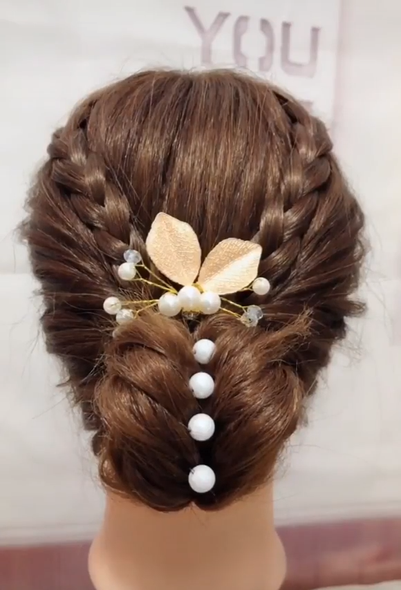elegant bun hairstyles -   14 christmas hairstyles ideas