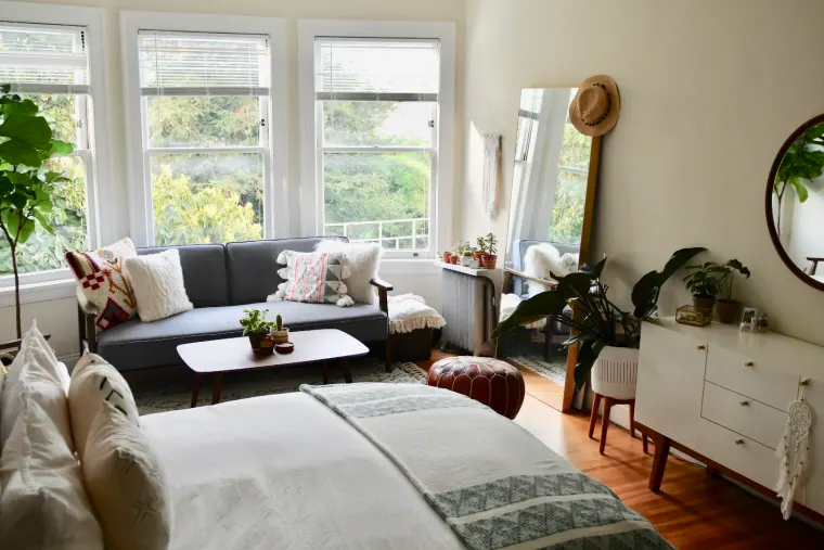 A First-Time-Living-Solo San Franciscan Found the Perfect Small, Soothing Home -   15 room decor Simple apartment therapy ideas