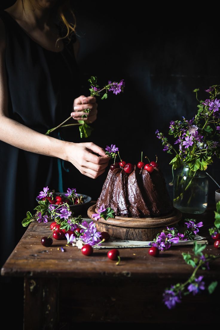 Antique Passion in 2020 | Cake photography, Raindrops, roses, Chocolate bundt cake -   17 desserts Photography heavens ideas