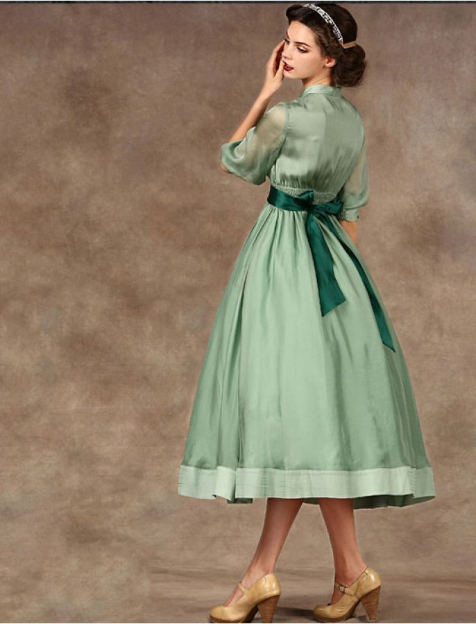 Audrey Hepburn Style 1950s Vintage Dress -   17 dress Green vintage ideas