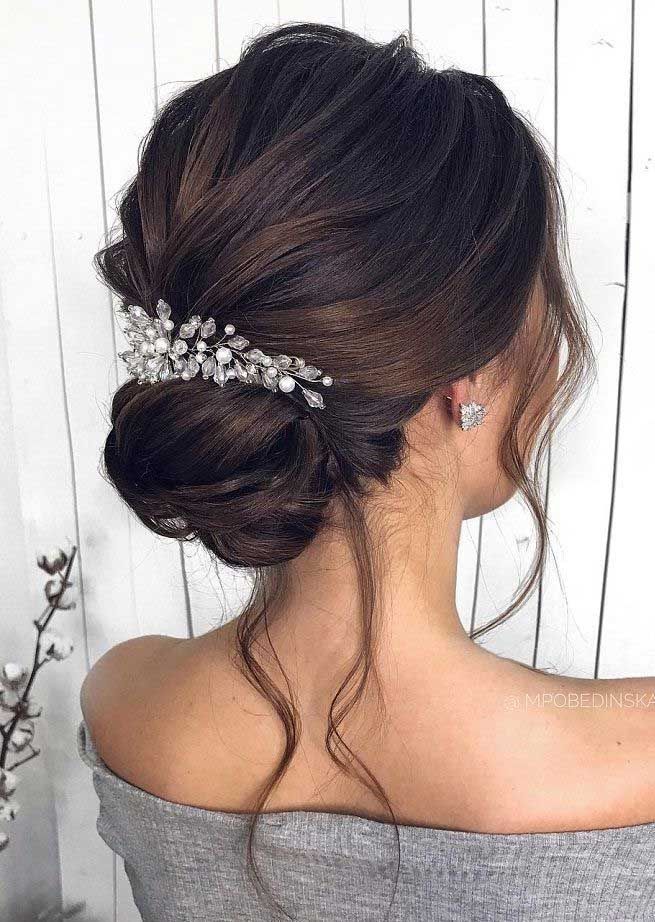 Gorgeous Wedding Hairstyles For The Elegant Bride -   17 hairstyles For Round Faces bun ideas