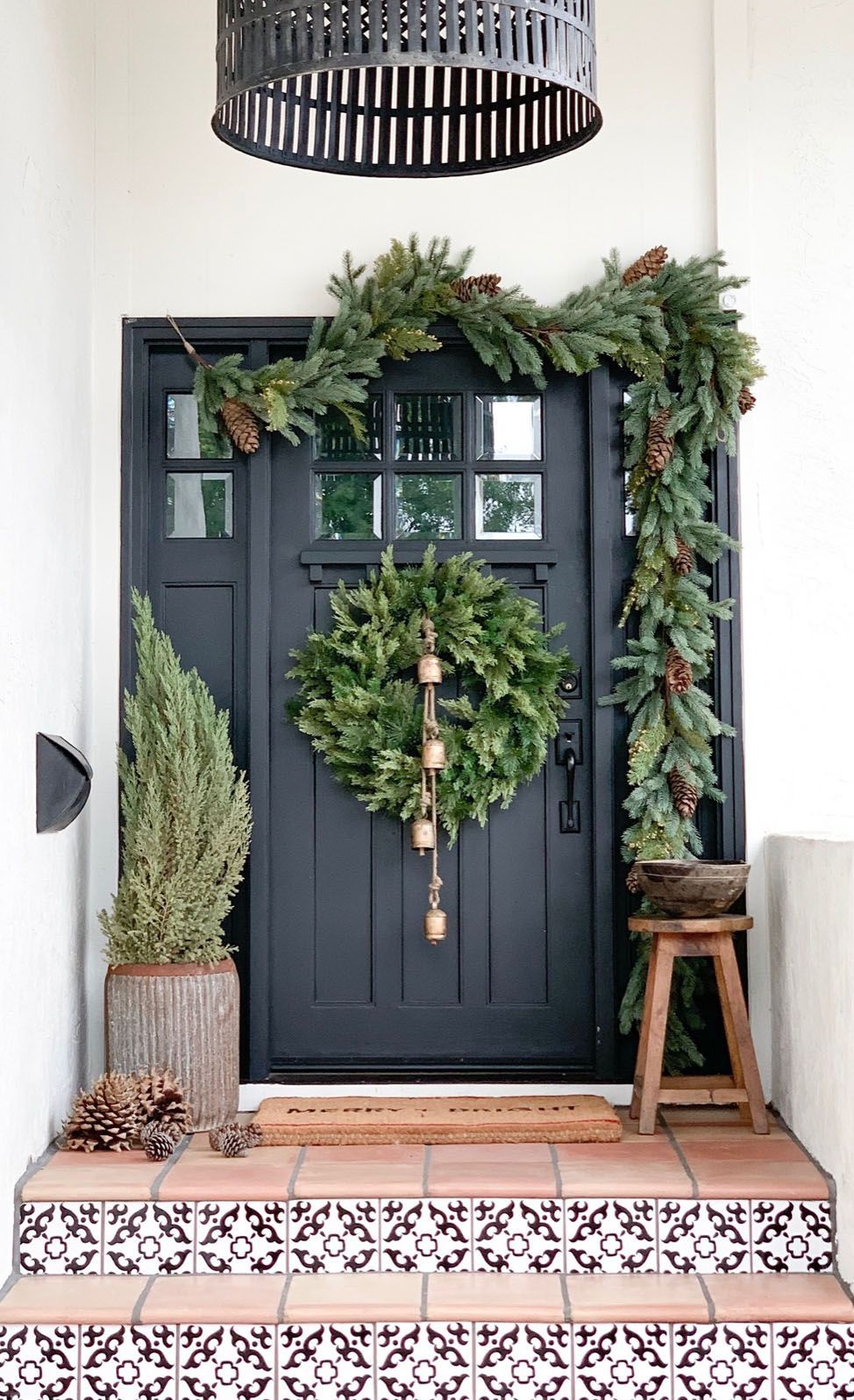 Holiday Home Tour: This Dreamy Space Proves That White Is Actually the Most Festive Color -   17 holiday Design house ideas