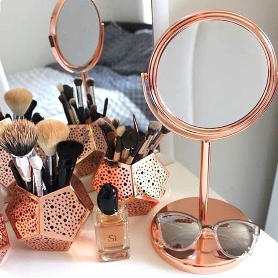 These 22 Magnificent Makeup Stations Will Inspire You - More -   17 makeup Storage kmart ideas