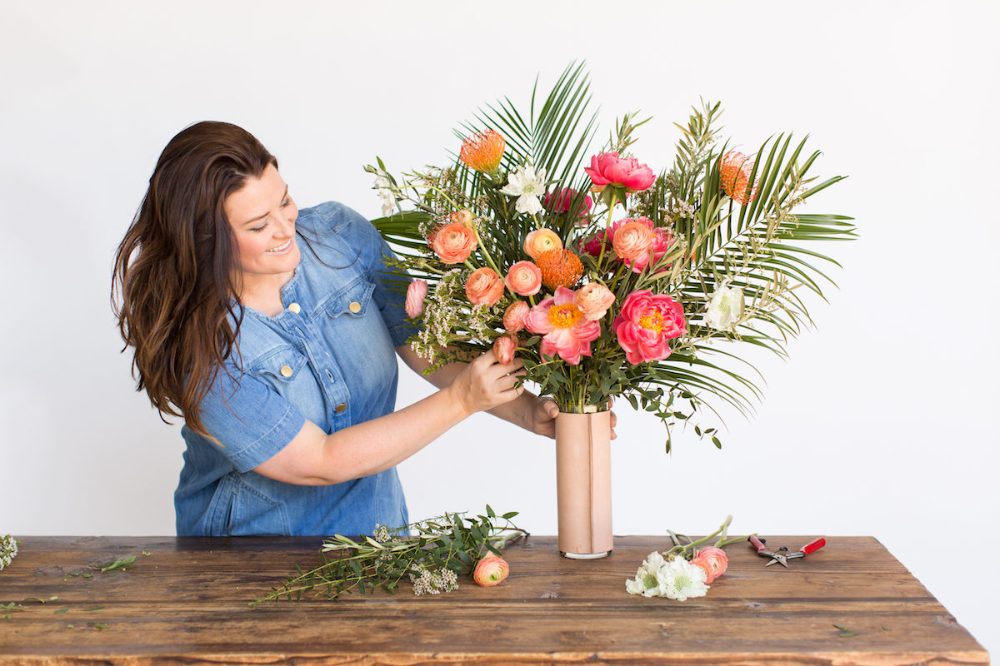 Make a Quick and Easy Bouquet With Farmgirl Flowers -   18 girl planting Flowers ideas