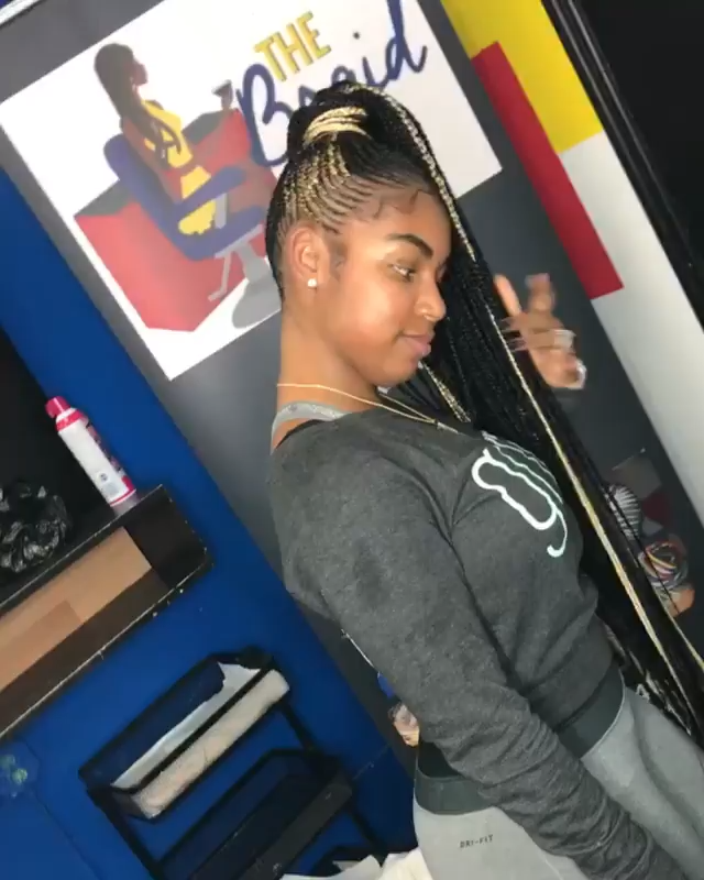 @victoriehairpage on Instagram: “I think me and my client did it better рџ¤”рџ’ЃрџЏѕвЂЌв™ЂпёЏ what y'all think? @katies_a_winner  #nickiMinajPonyTail” -   13 hairstyles Weave life ideas