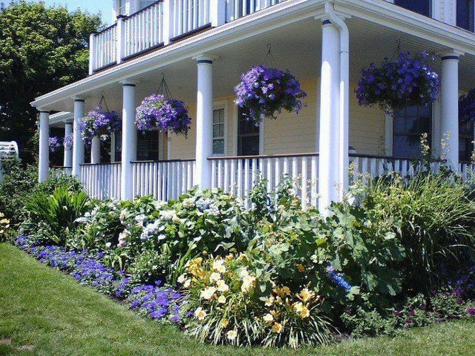 6 Ingredients for a Modern Farmhouse Landscape - The Cottage Market -   17 garden design House porches ideas