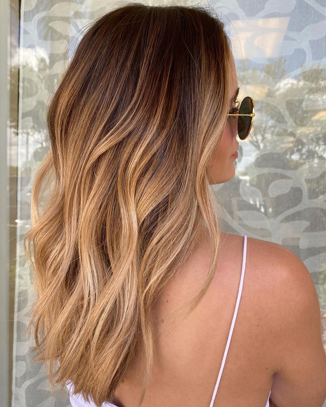 Mallery Share's Instagram profile post: “Brunette with a honey blonde balayage. Perfect balance of warm and neutral tones рџ?Ћв?ЂпёЏ SUN-KISSED” -   18 hair Brunette honey ideas