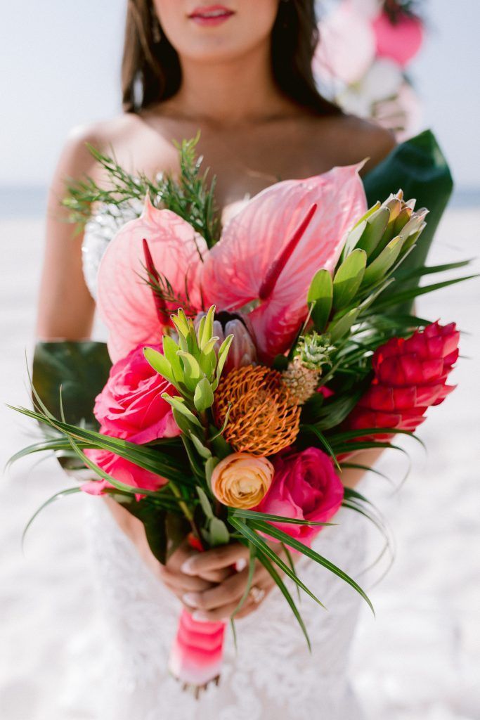 Modern tropical romance beach wedding inspiration - I DO Y'ALL -   18 wedding Bouquets tropical ideas