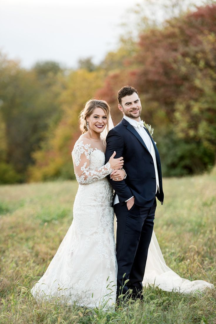 Lauren & Rick | Married - Ashley Fisher Photography | St. Louis Wedding Photographer & Glamour Photo -   19 fall wedding Photos ideas