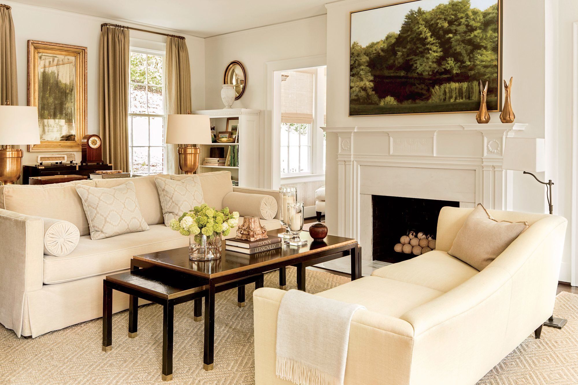Warm White Paint Colors to Cozy Up Your Space -   19 room decor White benjamin moore ideas