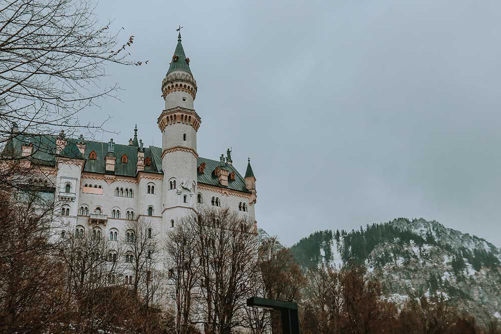 How to Visit Neuschwanstein Castle from Munich, Germany | Ultimate Travel Guide | Volumes & Voyages -   19 travel destinations Germany neuschwanstein castle ideas