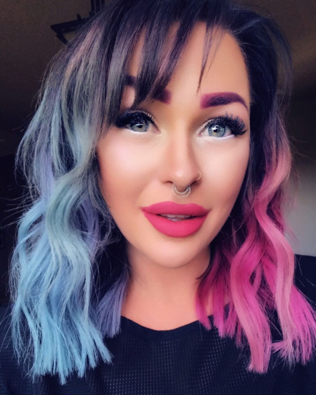 JessicaPowersPaints | PULPRIOT on Instagram: “Chopped with some @pulpriothair  Los Angeles Tousled Spray рџ’ЃрџЏ»вЂЌв™ЂпёЏ - -  @celebluxury to maintain color рџ’— @hottoolspro curling iron to style…” -   15 hair Pastel lips ideas