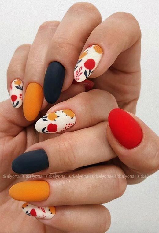 71 Fall Nail Designs to Fall in Love with: Fall Nails to Inspire -   17 fall nail designs ideas
