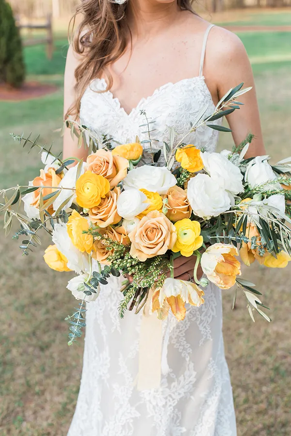 Sweet Love Wedding Inspiration with Yellow and Green -   19 wedding Bouquets yellow ideas