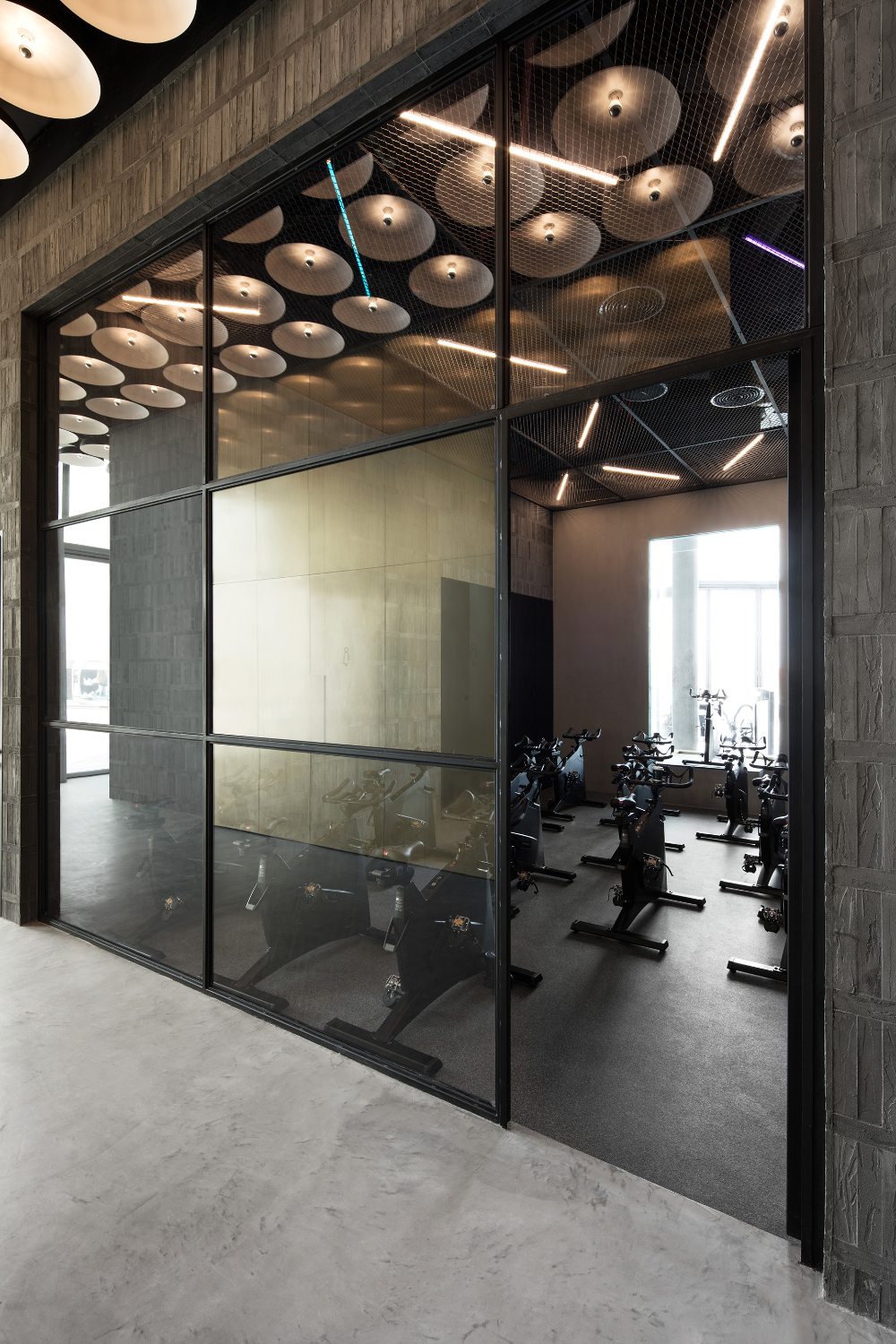 Fitness Center, Lifestyle Designs: The Warehouse Gym, Dubai - Love That Design -   17 modern fitness center interior ideas