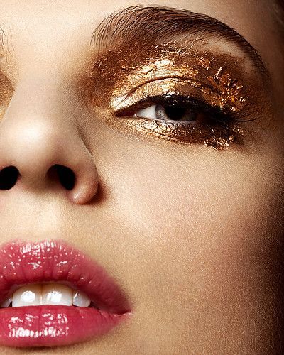 beauty Editorial gold