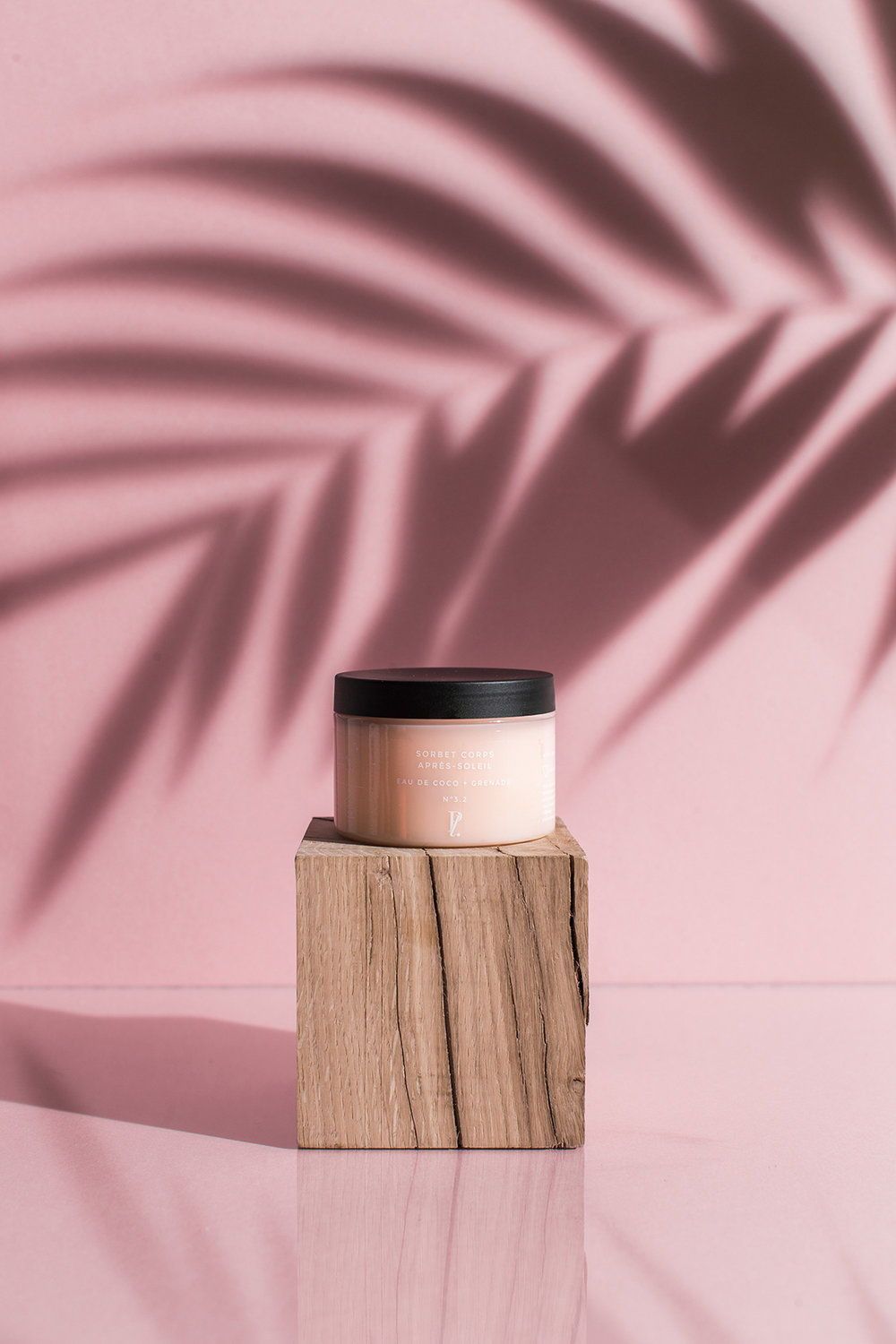 These Natural Beauty Products Make Minimalism Look Good -   beauty Lips photography