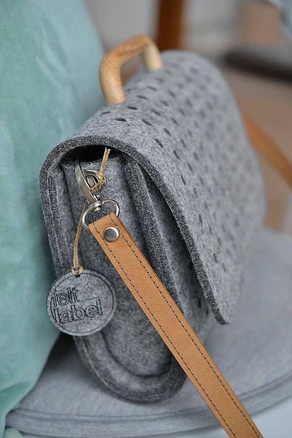 Grey Felt with Wooden Handle Cross Body Bag  Handmade Handbag | Etsy -   diy Bag felt
