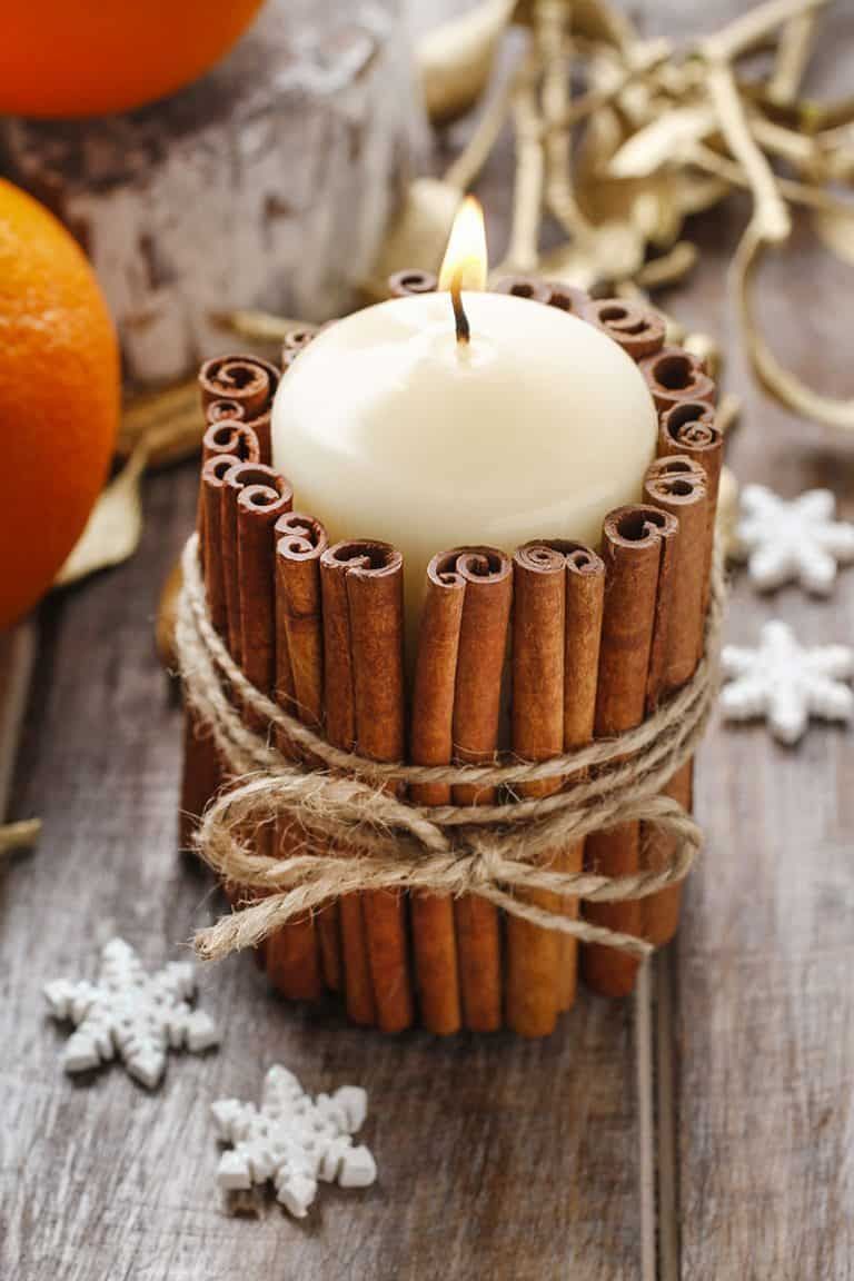 Easy 2 Step DIY Cinnamon Stick Candle Gift Tutorial -   diy Candles cinnamon