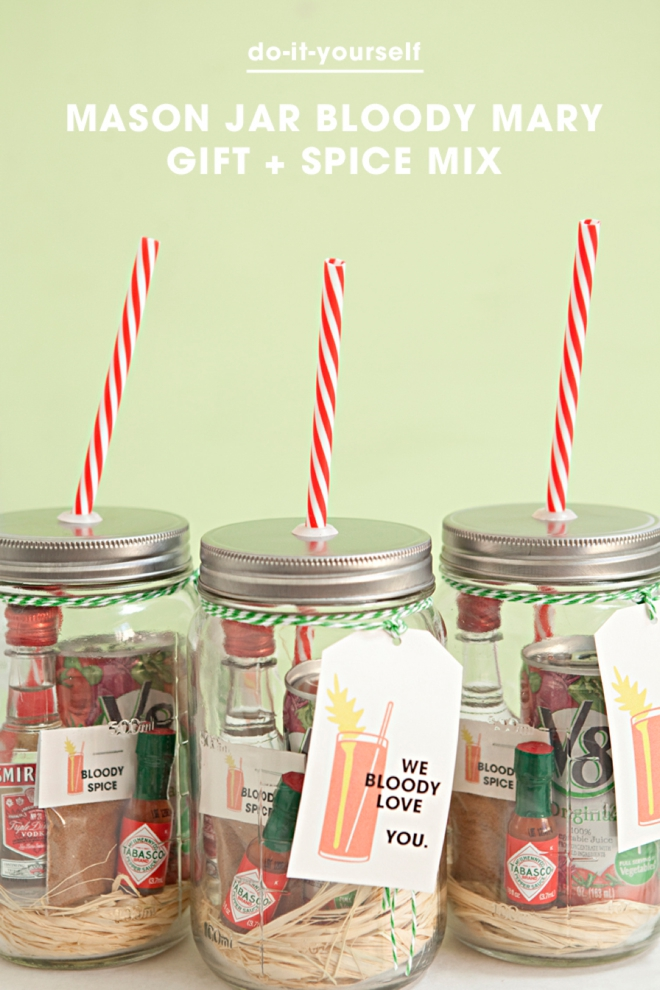 Make your own Mason Jar Bloody Mary Gift + Spice Mix! -   diy Presents jar