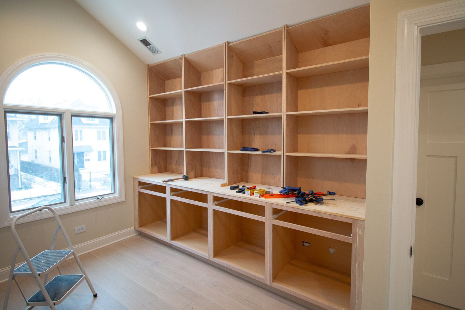 How to Build DIY Bookshelves for Built-Ins | The DIY Playbook -   diy Shelves bookshelves