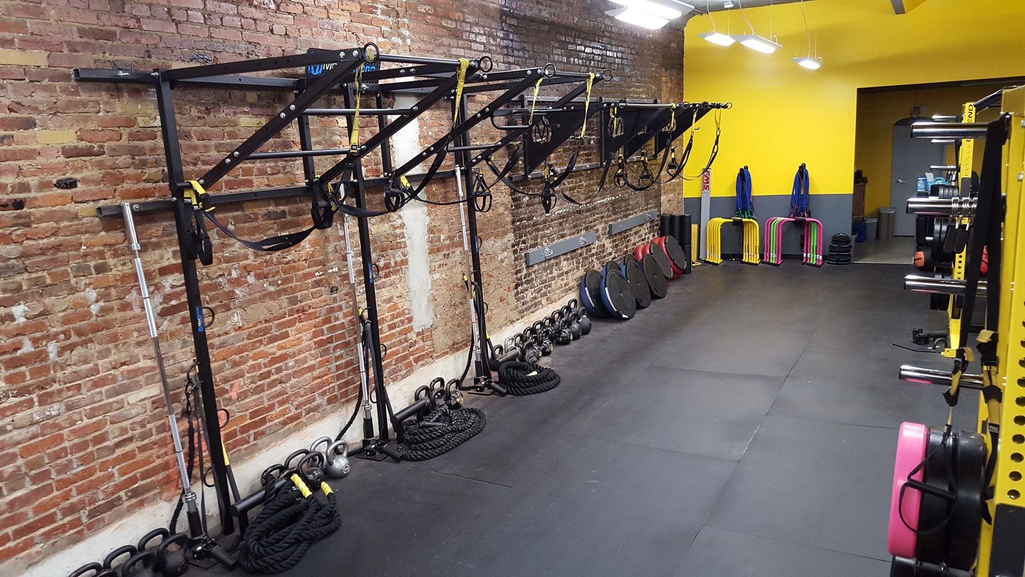The Wall FTS | Wall Mounted Gym & Fitness Equipment - MoveStrong -   small fitness Interior