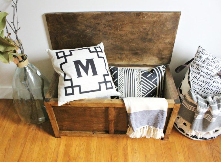 DIY Storage Chest--How to Build in 5 Easy Steps! {Building Plans!} -   19 diy Storage stool ideas