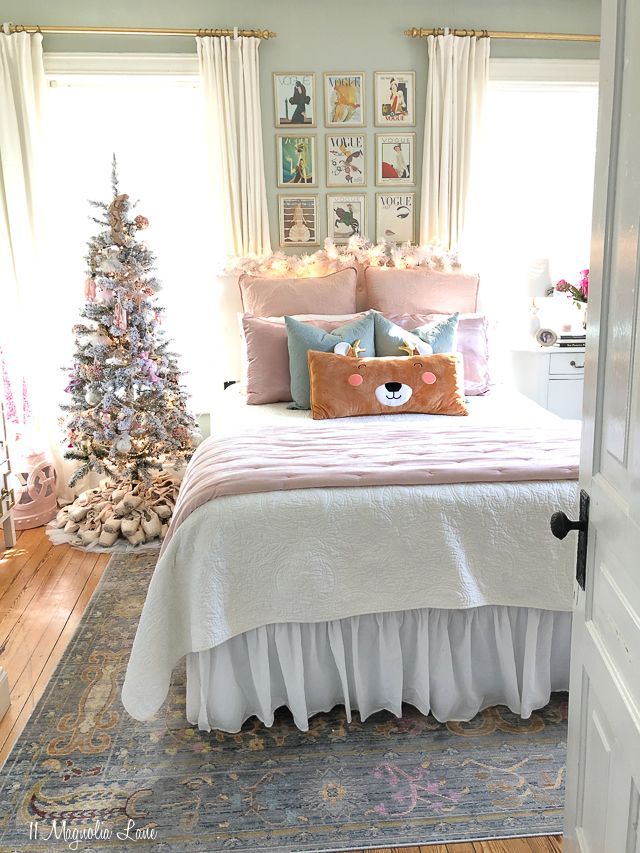 2019 Holiday Tour of Homes Day 5 - Bedrooms (Christy's House) -   17 christmas decor for bedroom teen ideas