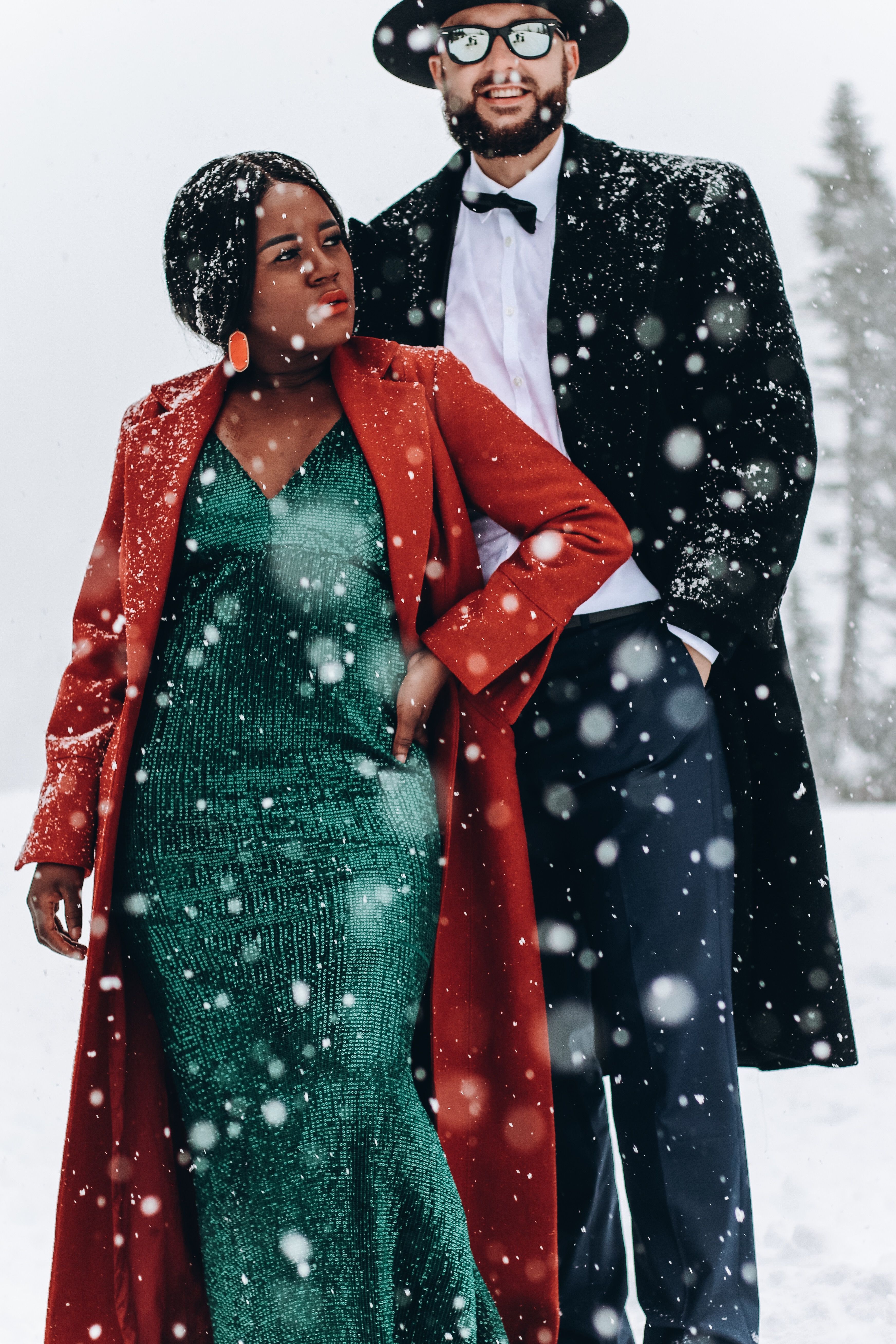 The Hoyles 2018 - FRISCLOSET -   17 christmas photoshoot couples black ideas