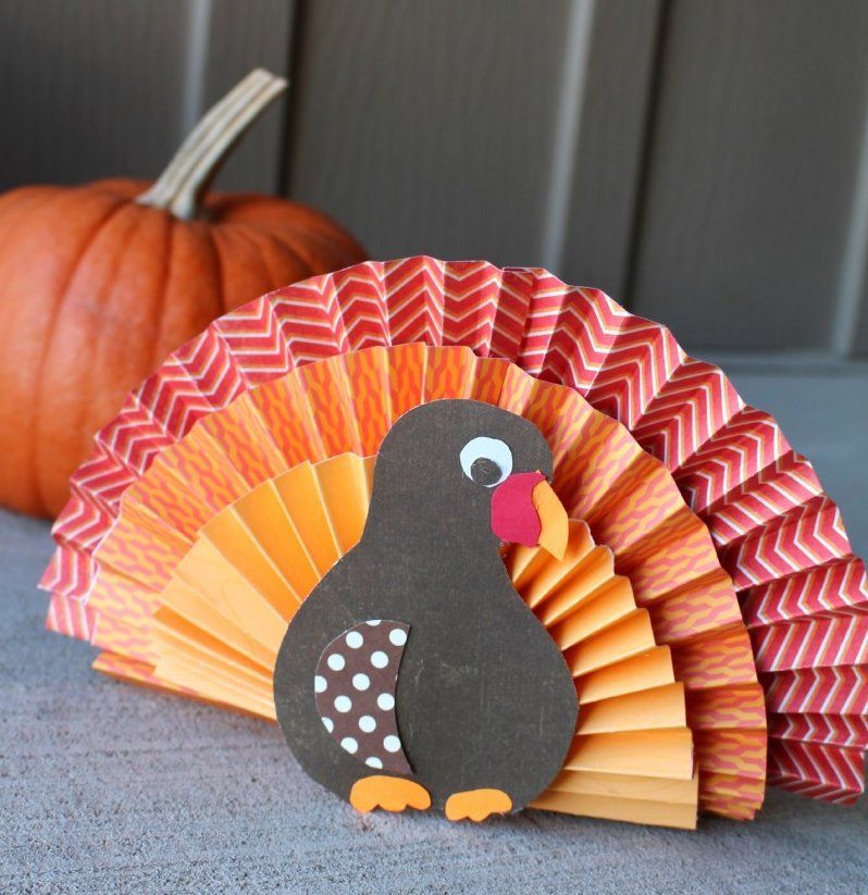 5 Adorable Thanksgiving Centerpieces Your Kids Can DIY -   17 diy thanksgiving centerpieces for kids ideas