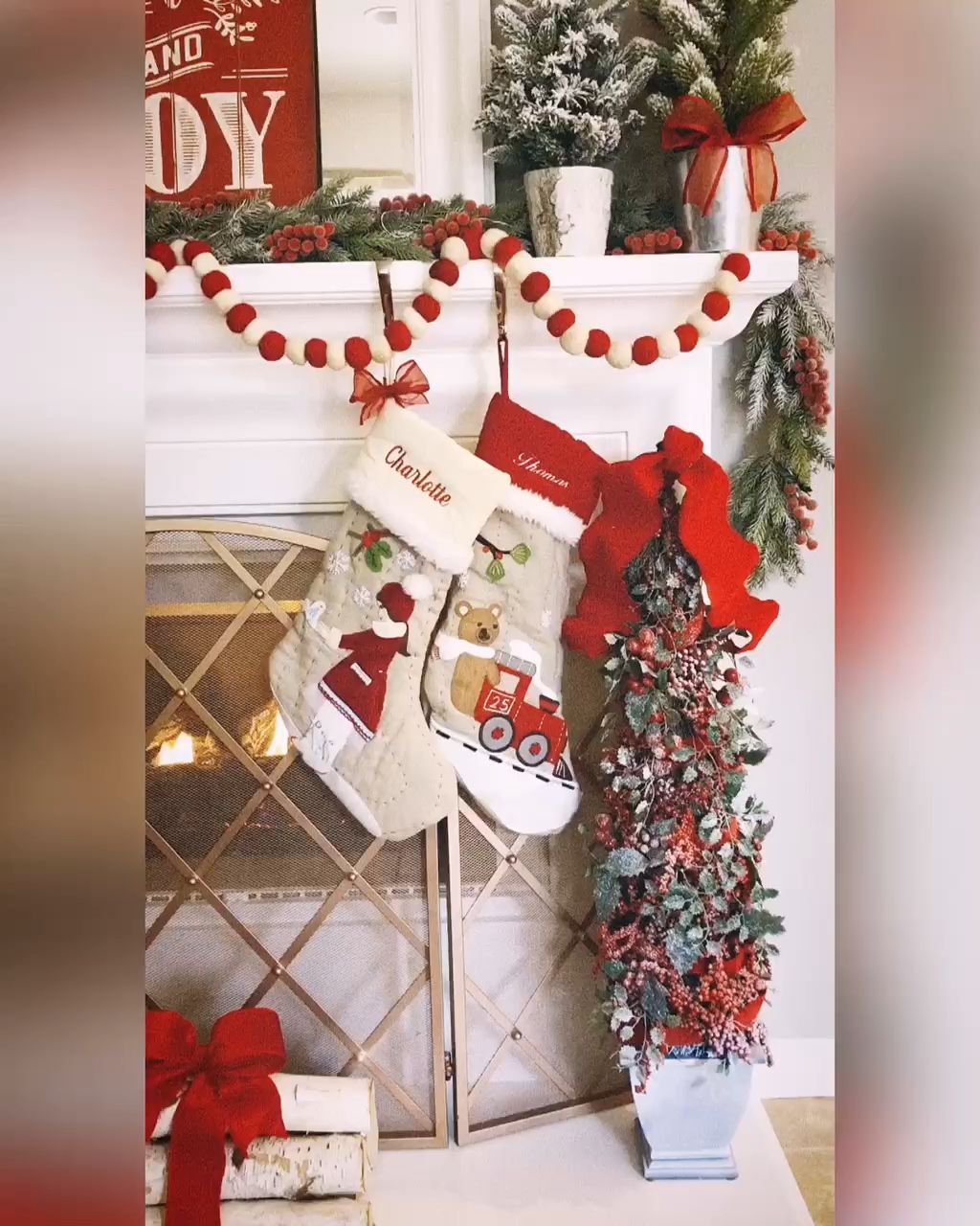 Christmas Mantle -   18 diy christmas decorations for home wall ideas